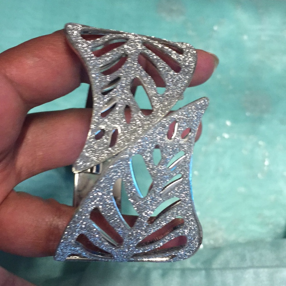 Silver bangles - Picture 2 of 6